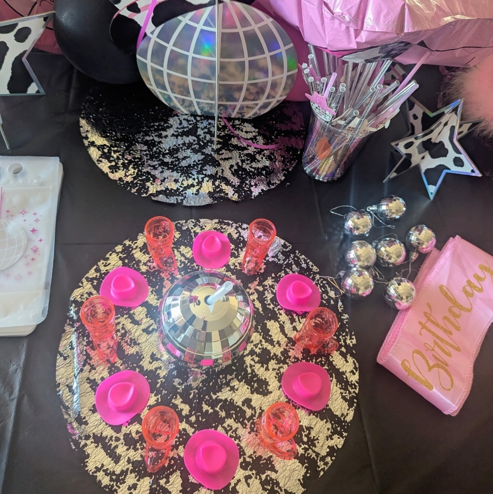 Cowgirl Princess Blingy Black Pink and Silver Party Supplies Set - Picture 4 of 8